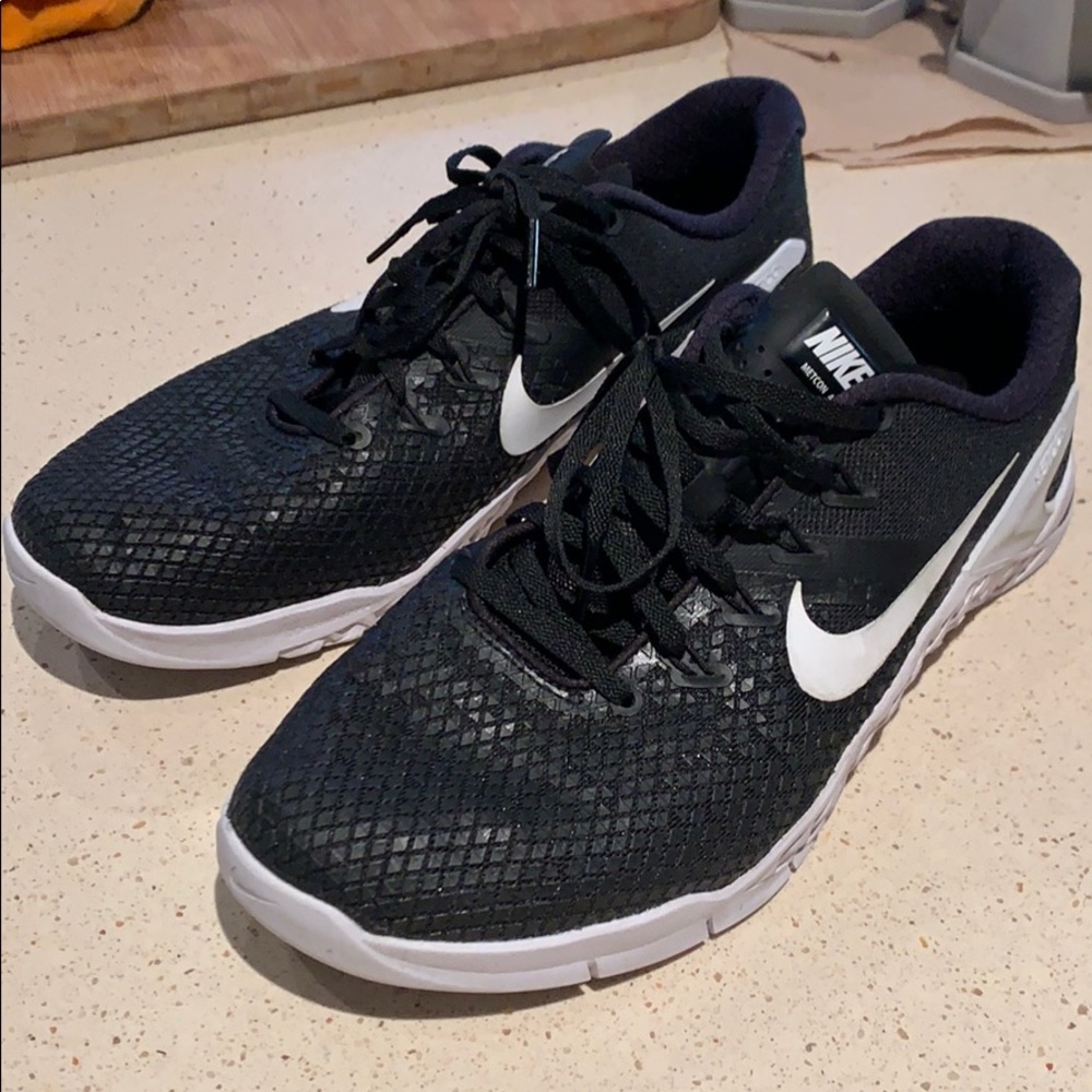 Nike Metcon 4 barely worn